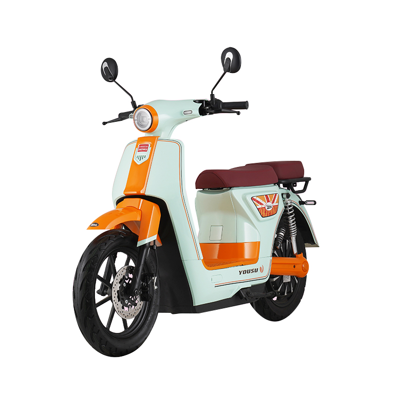 ¿Cómo se adapta el scooter eléctrico de modelo simple a diferentes alturas de ciclista y tipos de cuerpo en términos de comodidad?